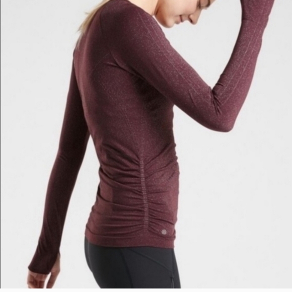 💜Athleta Speedlight Glow Top - Antique Burgundy Sparkle - Womens XS - Picture 2 of 10